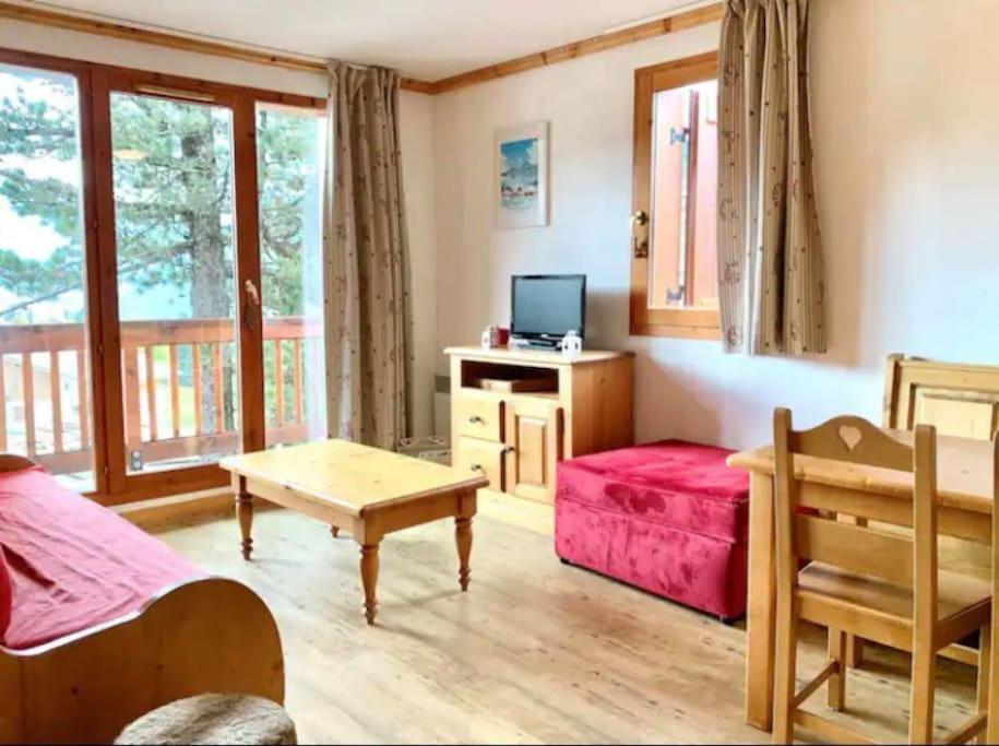 « les Belles Roches » Piscine Apartment *
